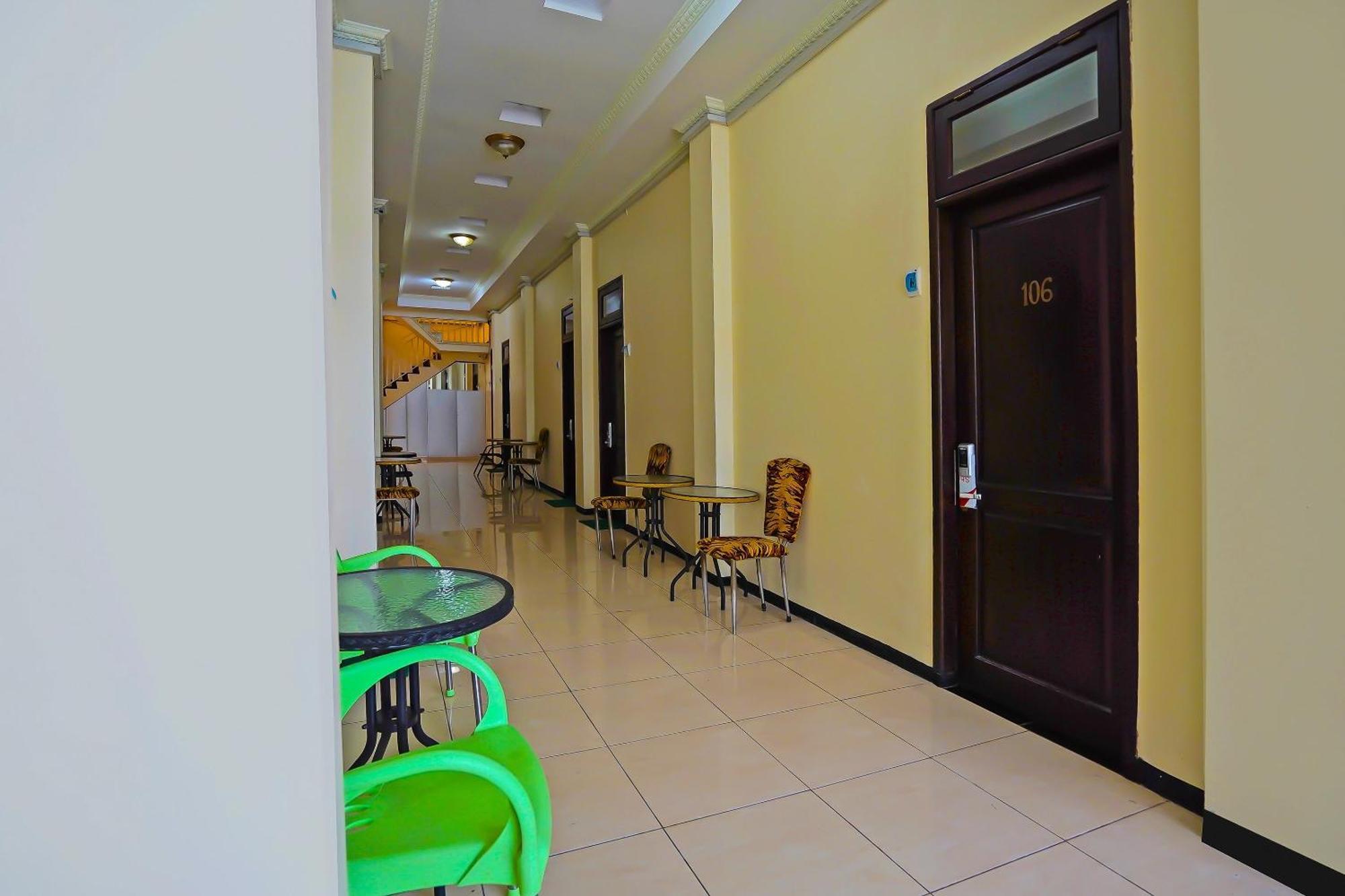 Oyo Life 511 Grace Residence Surabaya Ngoại thất bức ảnh