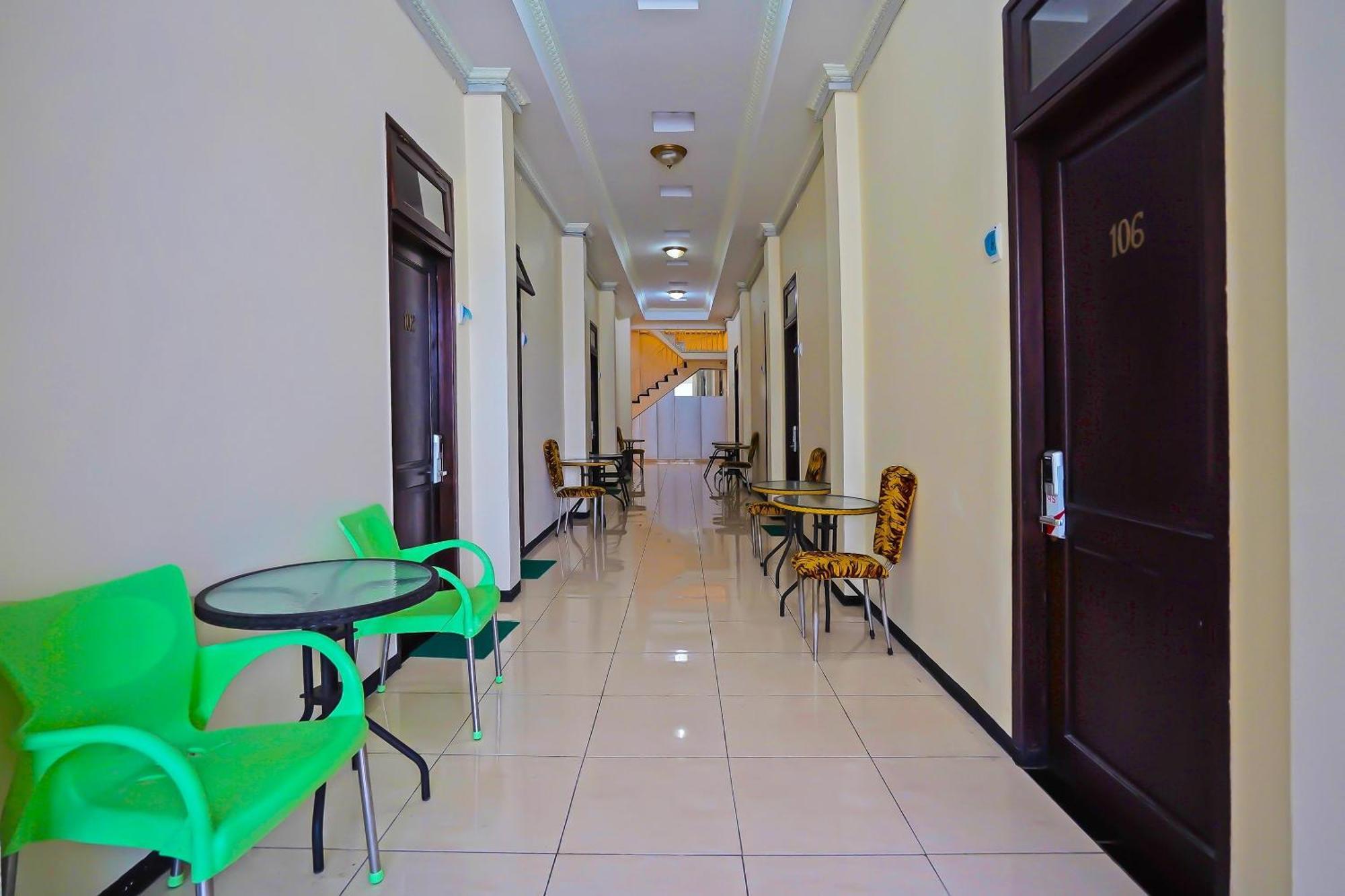 Oyo Life 511 Grace Residence Surabaya Ngoại thất bức ảnh