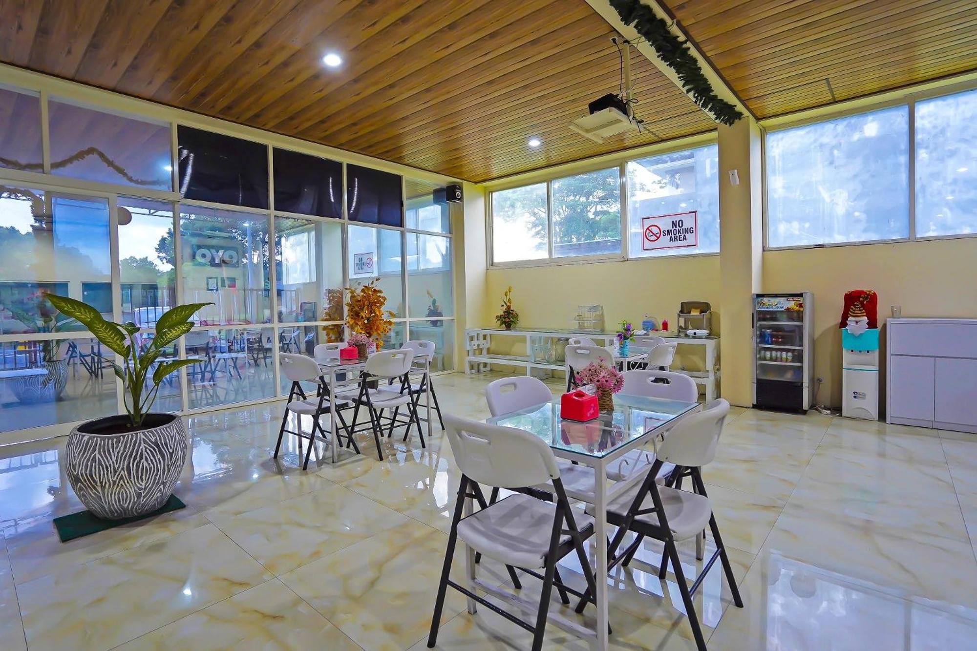 Oyo Life 511 Grace Residence Surabaya Ngoại thất bức ảnh